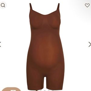 SKIMS Maternity bodysuit